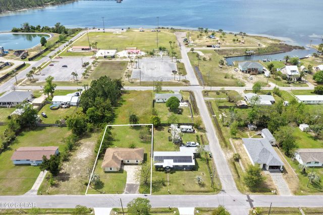404 Missouri Avenue, Lynn Haven, FL 32444