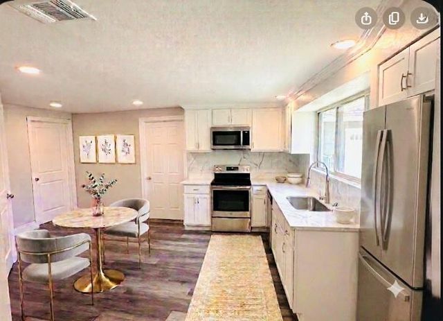 1607 W Houston Drive, La Marque, TX 77568