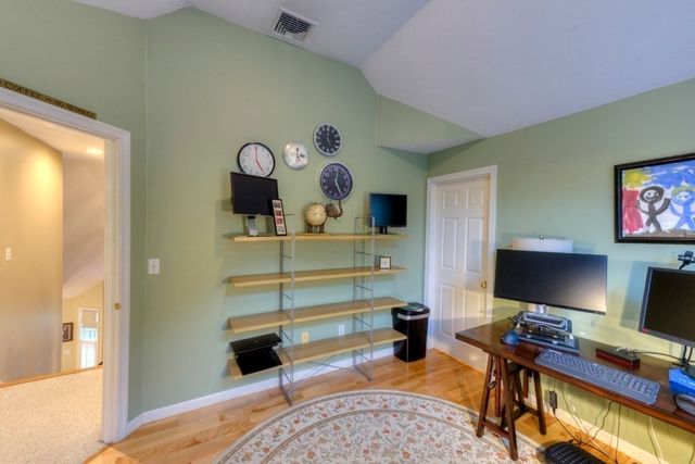 5 Quirk Cir, Milford, MA 01757