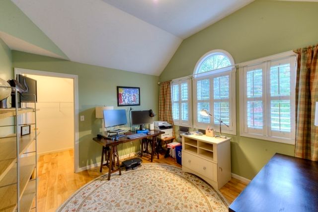 5 Quirk Cir, Milford, MA 01757