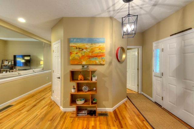 5 Quirk Cir, Milford, MA 01757
