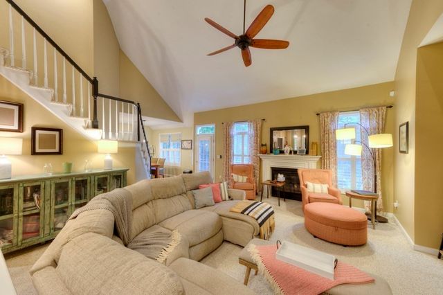 5 Quirk Cir, Milford, MA 01757