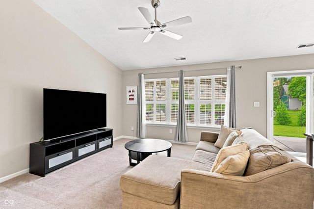 10102 Palmaire Place, Fishers, IN 46038