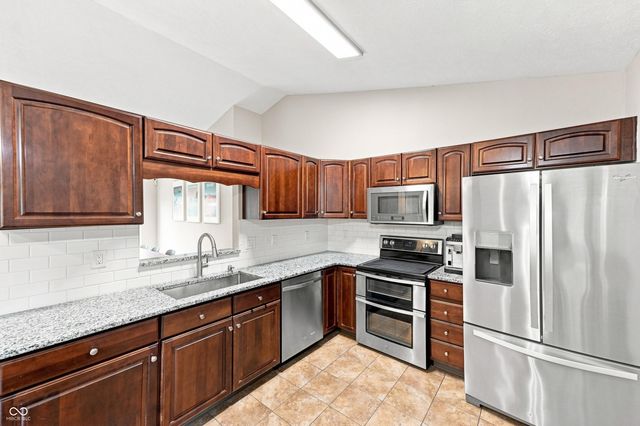 10102 Palmaire Place, Fishers, IN 46038
