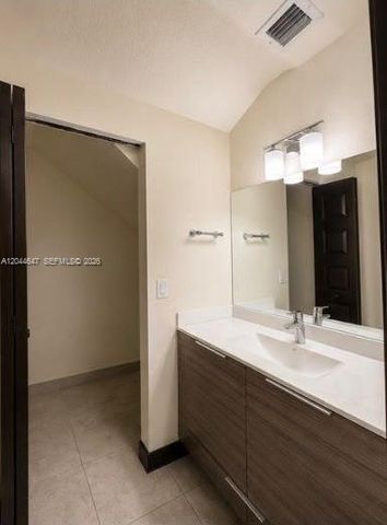 15668 NW 91st Ct, Miami Lakes, FL 33018