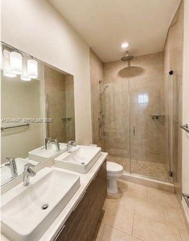 15668 NW 91st Ct, Miami Lakes, FL 33018