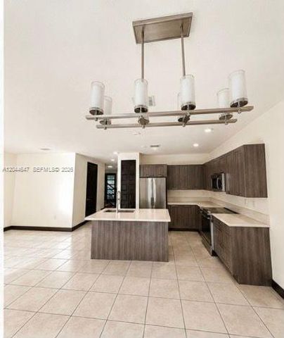 15668 NW 91st Ct, Miami Lakes, FL 33018