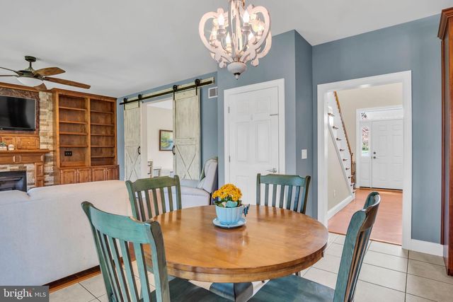 1423 WELLGATE LN, Mechanicsburg, PA 17055