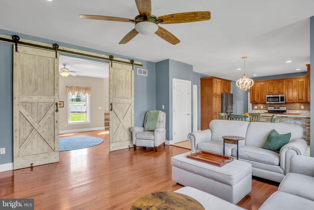 1423 WELLGATE LN, Mechanicsburg, PA 17055