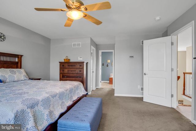 1423 WELLGATE LN, Mechanicsburg, PA 17055