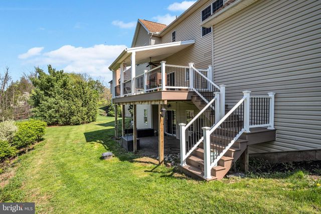 1423 WELLGATE LN, Mechanicsburg, PA 17055