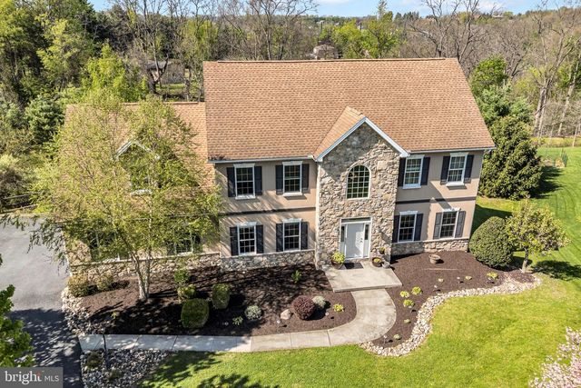 1423 WELLGATE LN, Mechanicsburg, PA 17055