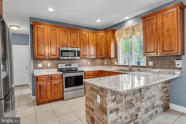 1423 WELLGATE LN, Mechanicsburg, PA 17055