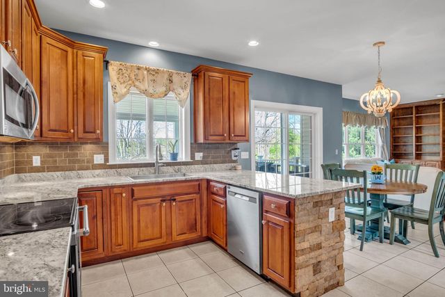 1423 WELLGATE LN, Mechanicsburg, PA 17055