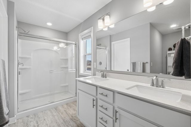 1360 Chestnut Circle, Carver, MN 55315