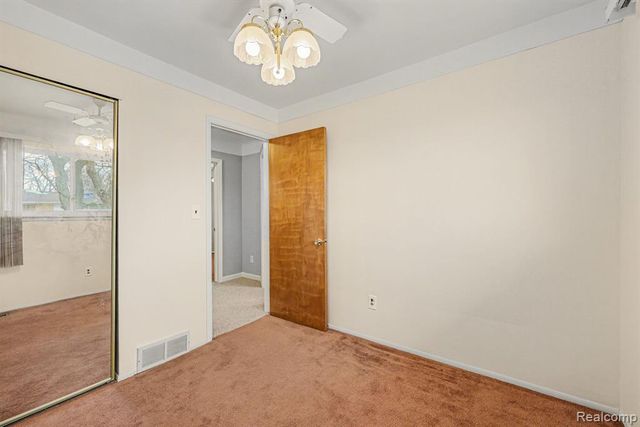 31036 Palomino Drive, Warren, MI 48093