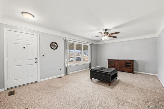 31036 Palomino Drive, Warren, MI 48093