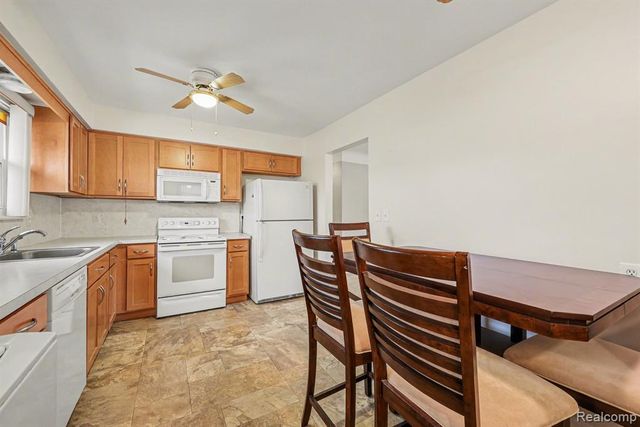 31036 Palomino Drive, Warren, MI 48093