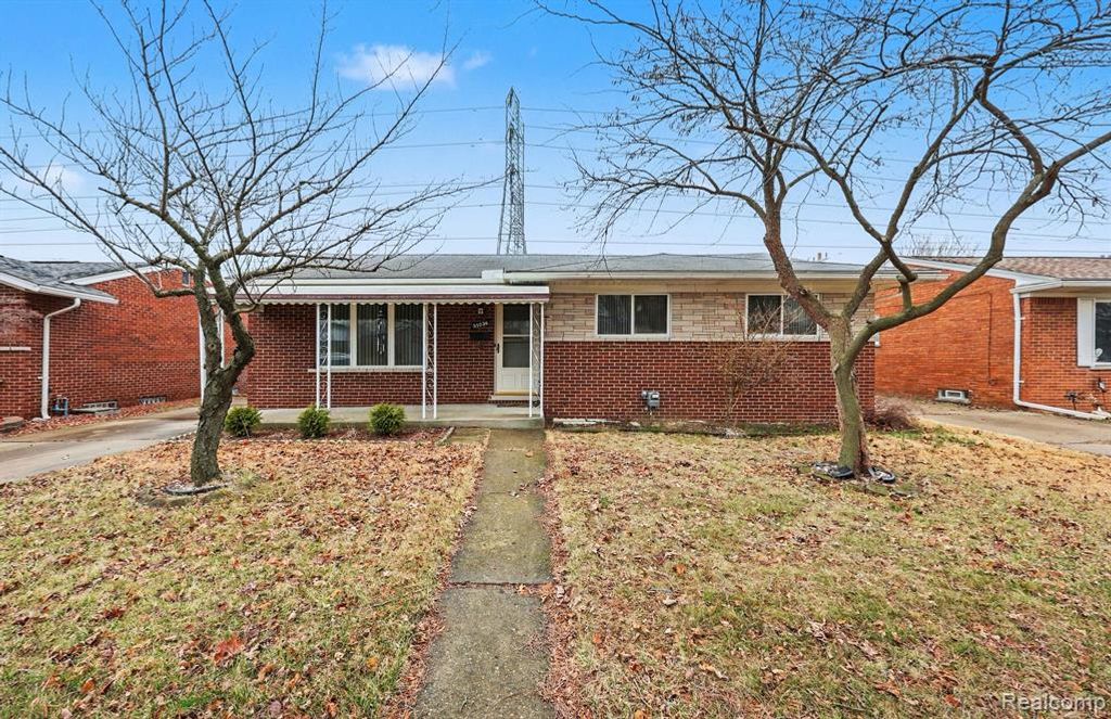 31036 Palomino Drive, Warren, MI 48093