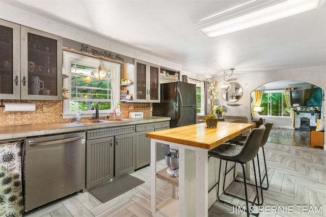 3104 53rd Street, Hamilton, MI 49419