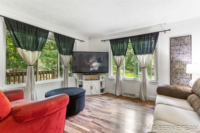 3104 53rd Street, Hamilton, MI 49419