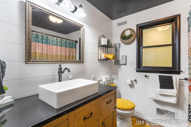 3104 53rd Street, Hamilton, MI 49419