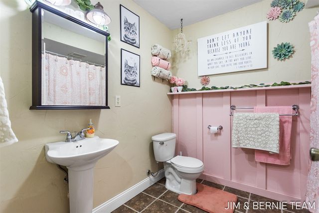 3104 53rd Street, Hamilton, MI 49419