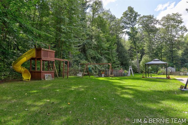 3104 53rd Street, Hamilton, MI 49419