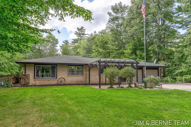 3104 53rd Street, Hamilton, MI 49419