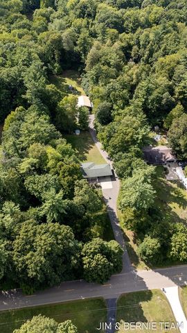 3104 53rd Street, Hamilton, MI 49419