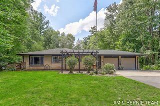 3104 53rd Street, Hamilton, MI 49419
