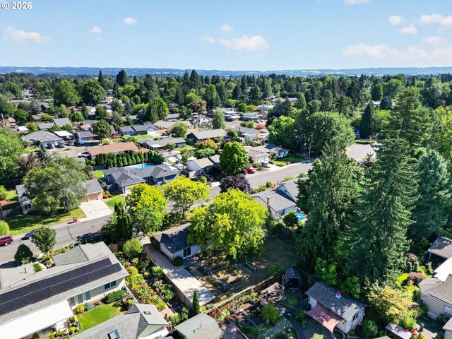 844 Ne BALDWIN Dr, Hillsboro, OR 97124