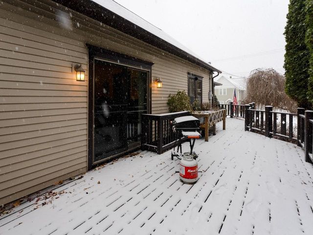 1030 S 21st STREET, Manitowoc, WI 54220