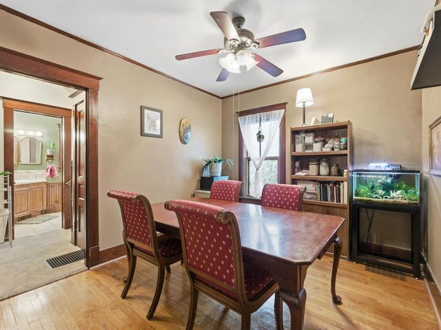 1030 S 21st STREET, Manitowoc, WI 54220