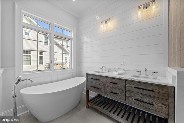 24 BEACON DR, Long Beach Township, NJ 08008