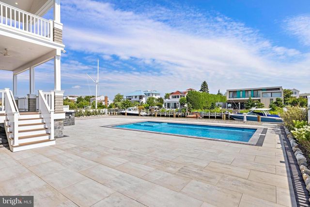 24 BEACON DR, Long Beach Township, NJ 08008