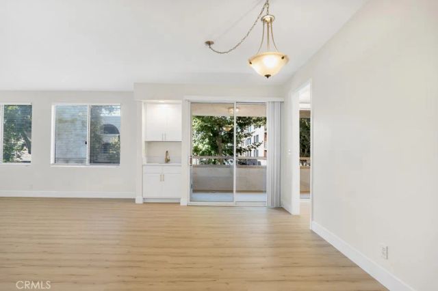 14530 Benefit Street 102, Sherman Oaks, CA 91403