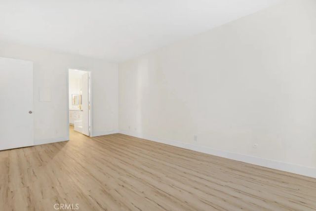 14530 Benefit Street 102, Sherman Oaks, CA 91403