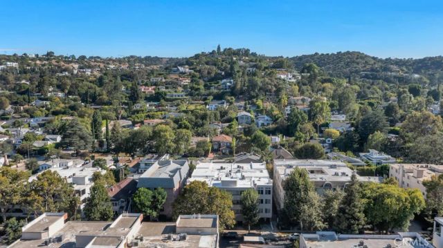 14530 Benefit Street 102, Sherman Oaks, CA 91403