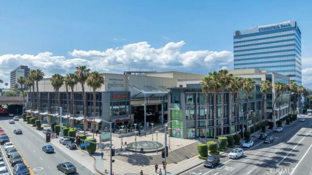 14530 Benefit Street 102, Sherman Oaks, CA 91403