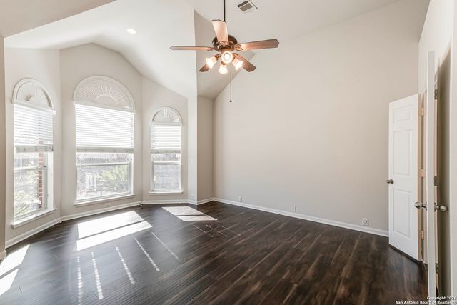 922 Desert Bluff, San Antonio, TX 78258