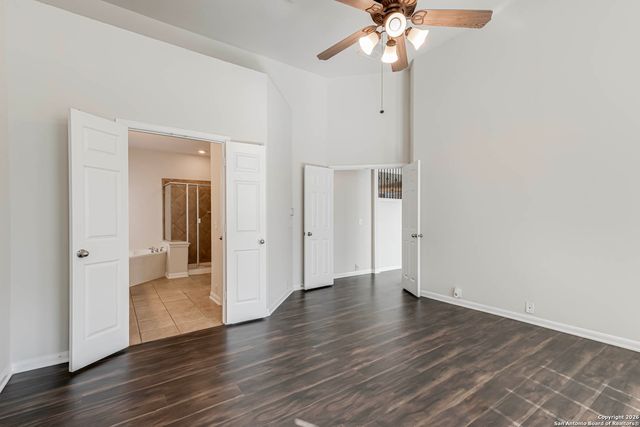 922 Desert Bluff, San Antonio, TX 78258