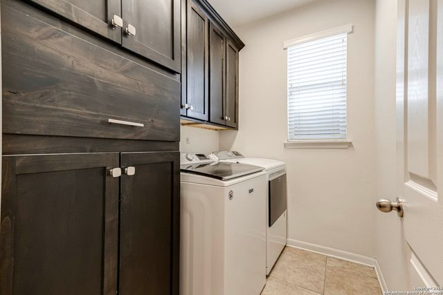 922 Desert Bluff, San Antonio, TX 78258