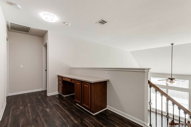 922 Desert Bluff, San Antonio, TX 78258