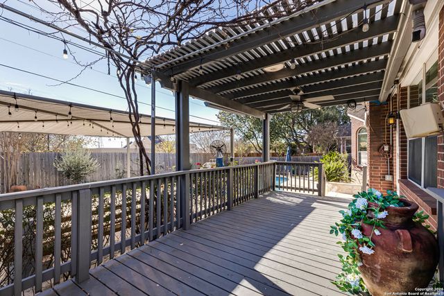 922 Desert Bluff, San Antonio, TX 78258