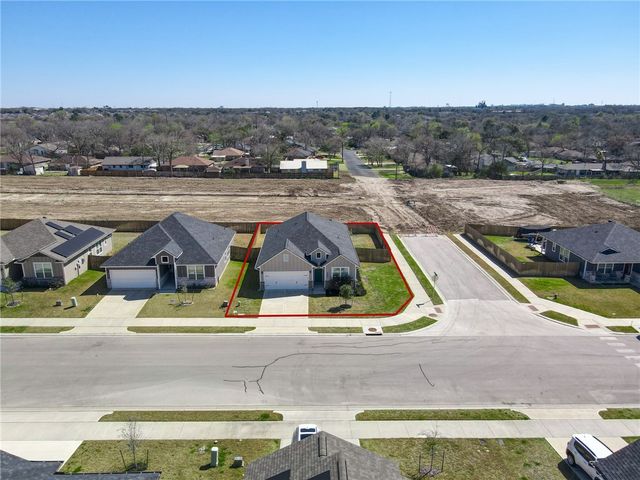 2406 Lightfoot Lane, Bryan, TX 77803