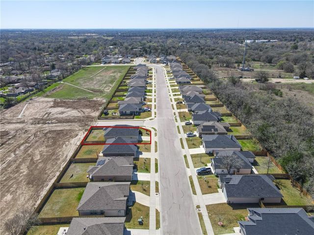 2406 Lightfoot Lane, Bryan, TX 77803