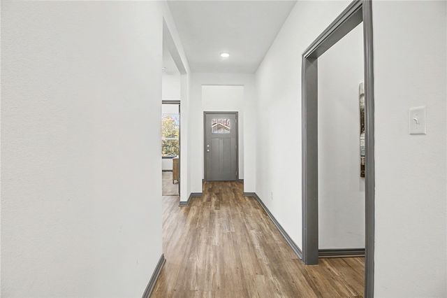 2406 Lightfoot Lane, Bryan, TX 77803