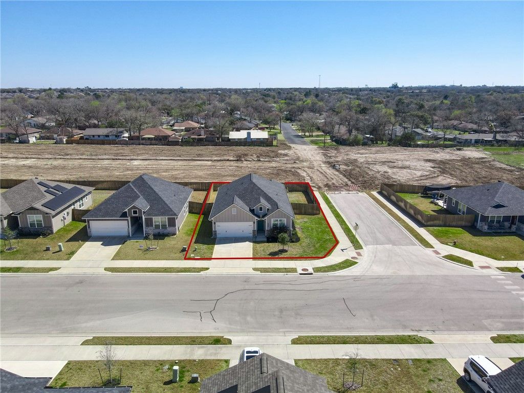 2406 Lightfoot Lane, Bryan, TX 77803 — photo 3