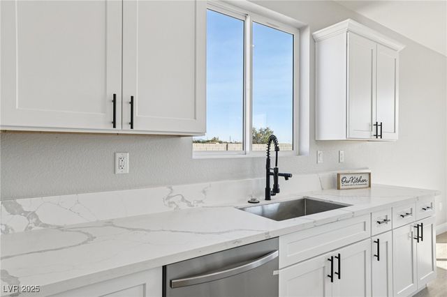 6761 South Sandpebble Street, Pahrump, NV 89061